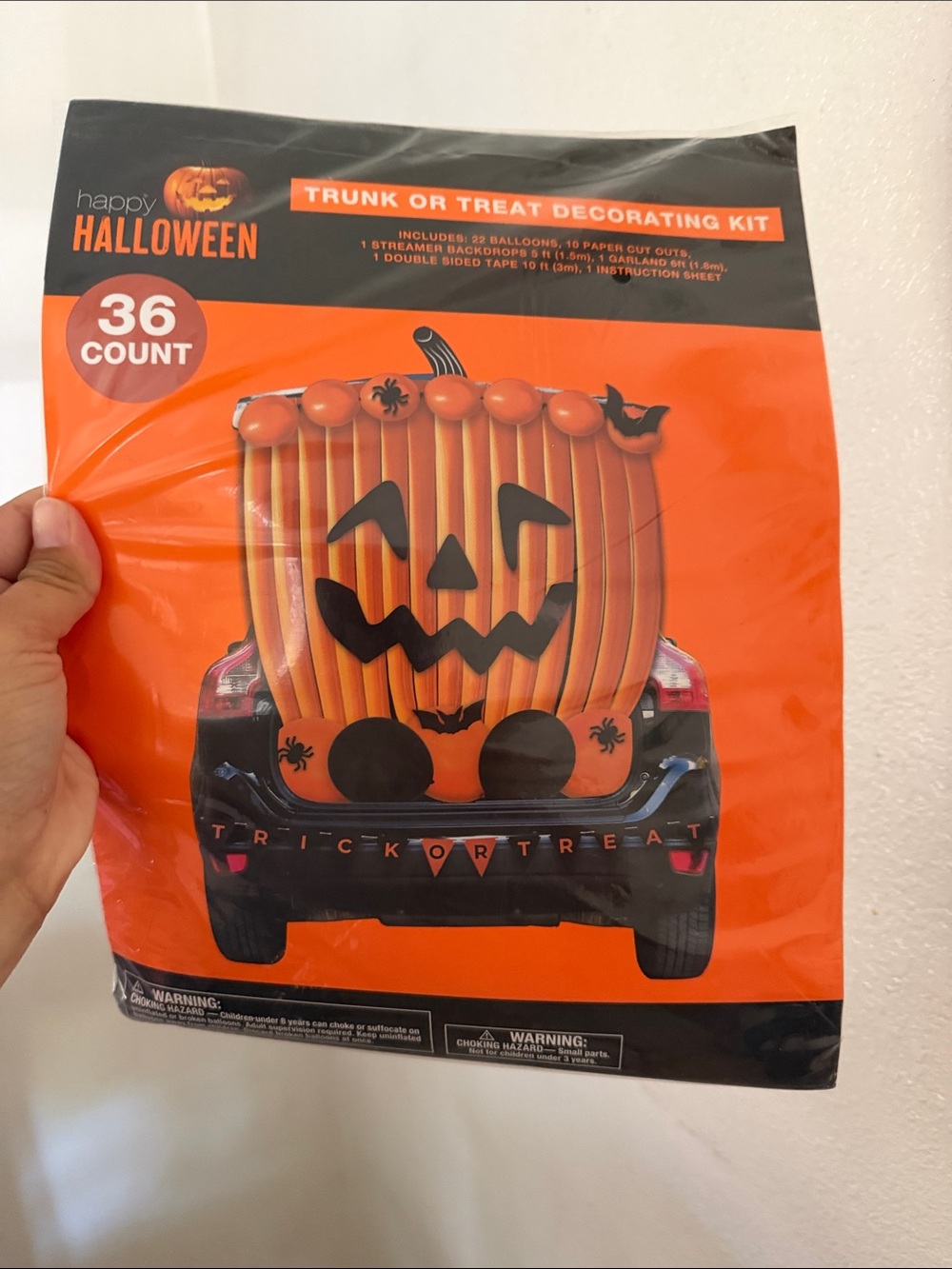 Halloween Orange Pumpkin Trunk or Treat Decorating Kit